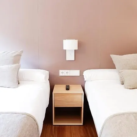 Ocamino Hotel *